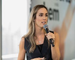 Renata Gomide, VP de Marketing do Grupo Boticário