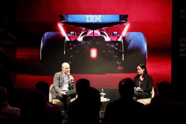 Joaquim Campos, VP de Software da IBM América Latina, e Claudia Nolla, executiva de Transformação Digital e Soluções Cognitivas da IBM