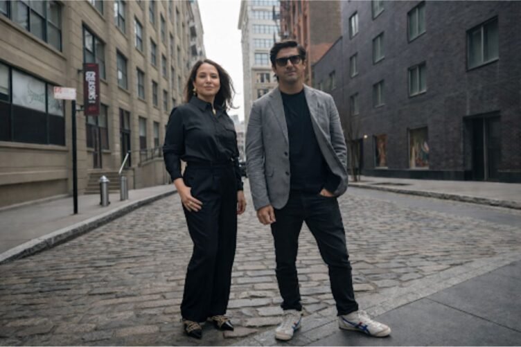 Marcelo Goulart, CEO e cofundador do Experience Club US e Karina Louzada, líder em NY