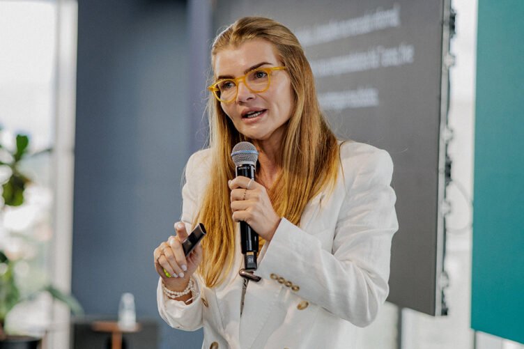 Erika Linhares, Fundadora da B-Have