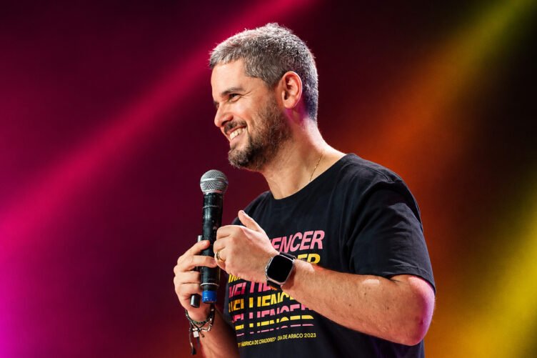 Rony Meisler [ilustração a partir de foto de divulgação do site pessoal dele]