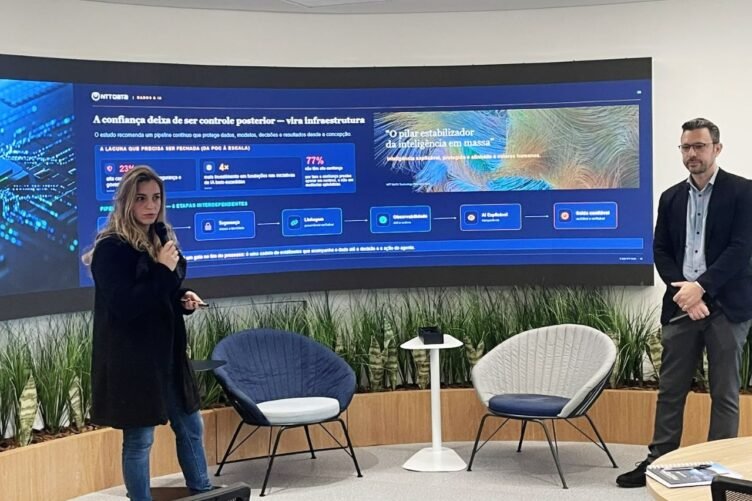 Daniela Griecco e Fernando Galdino, da NTT Data