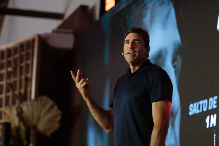 7 li&ccedil;&otilde;es de Giovane G&aacute;vio sobre lideran&ccedil;a e alto desempenho